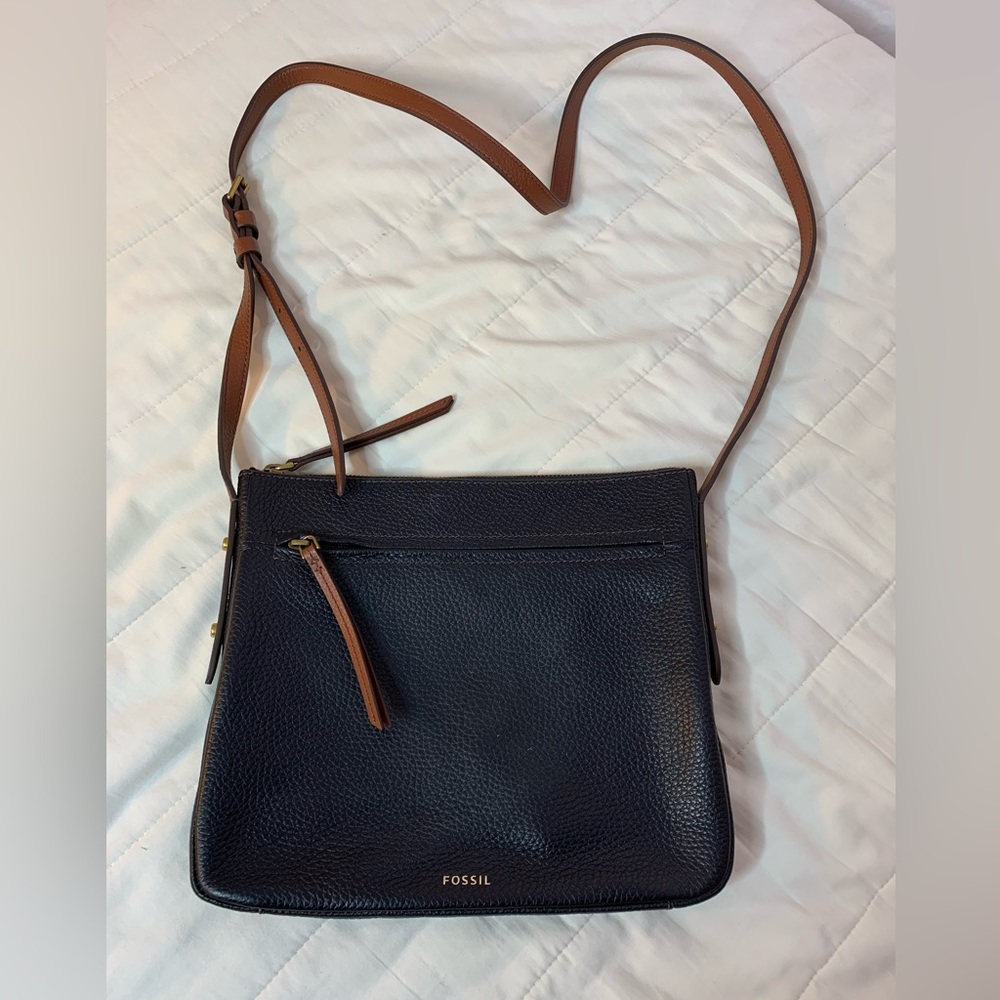 Fossil crossbody bag leather adjustable strap